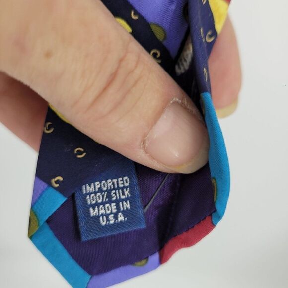 Vintage 90's The Beatles Neck Tie Yellow Submarine Silk Unisex Whimsical 1991 - Picture 7 of 7